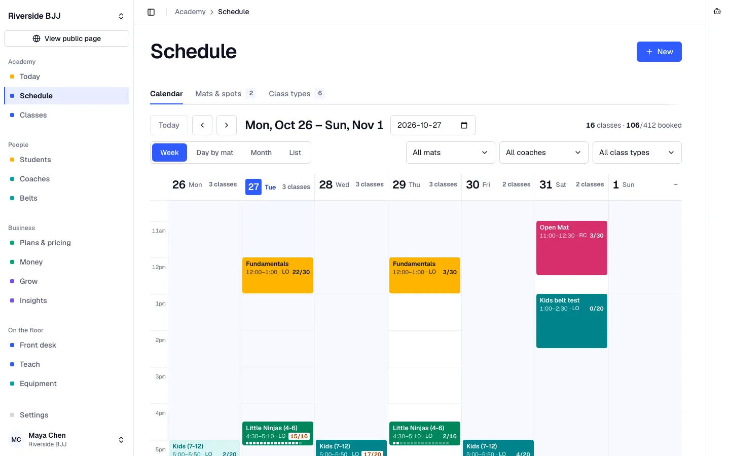 Bookify Martial Arts week schedule with fundamentals, advanced, no-gi, open mat and kids classes coloured by type.